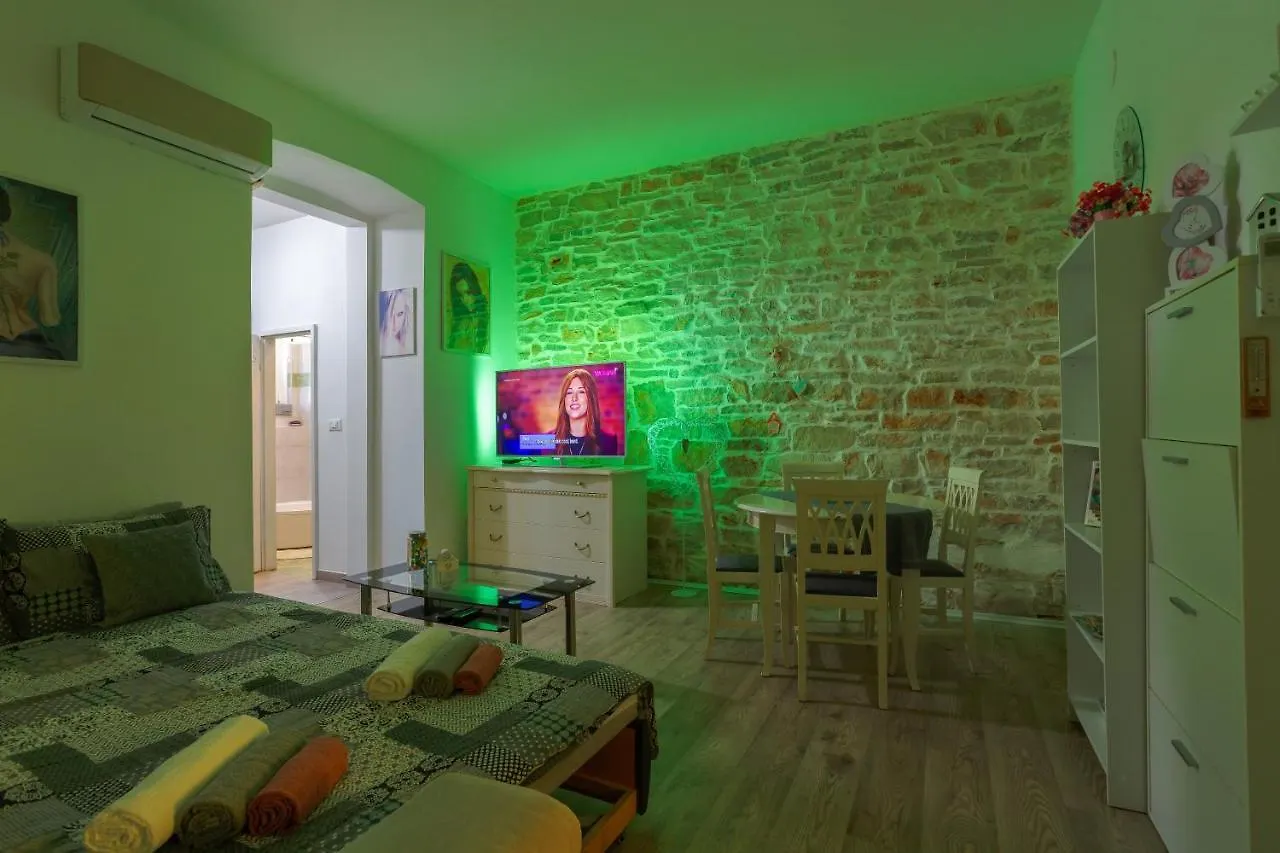 Rich Apartment Pula Kroatien